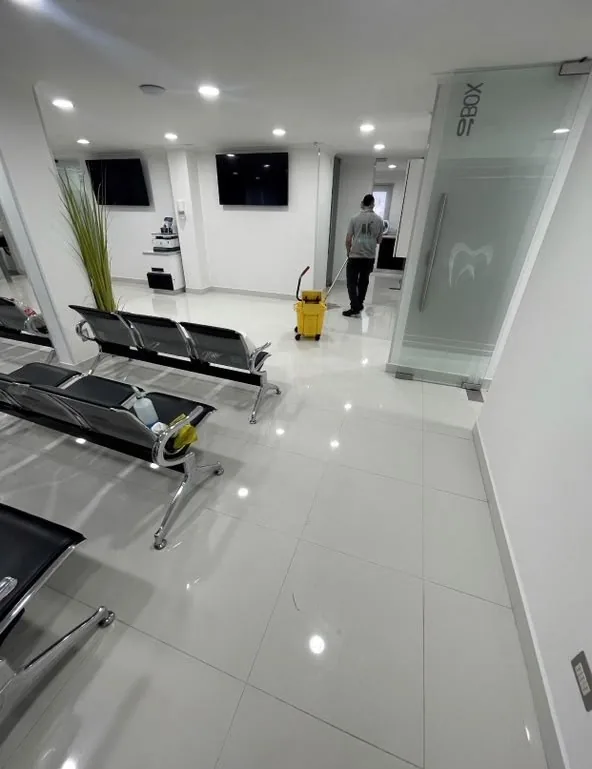 Aseo de oficinas y clínicas