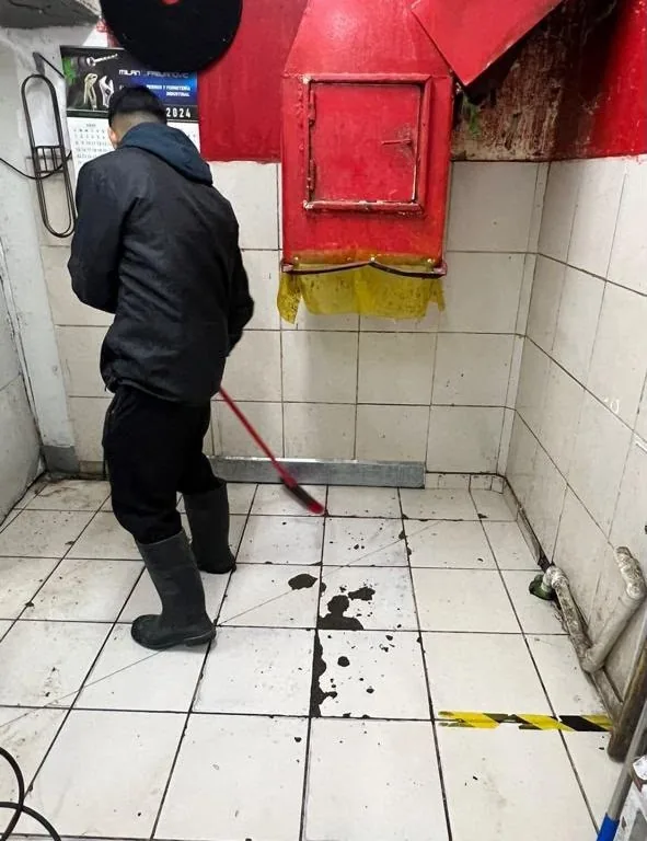 Limpieza de ductos de basura